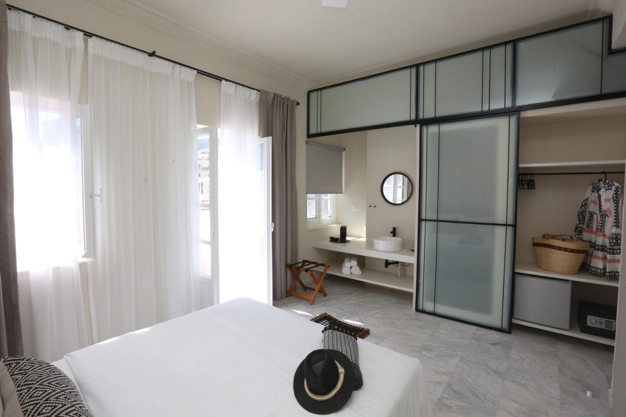 Oiko Mini Suites Ermoúpoli Eksteriør bilde